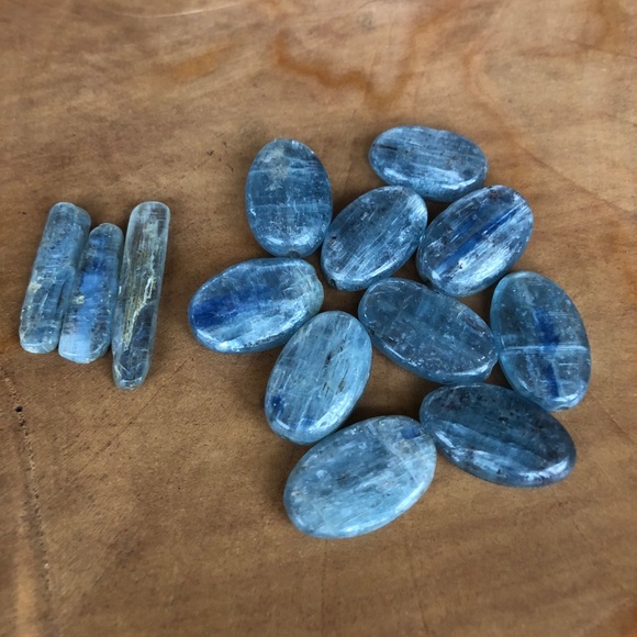 Genuine Blue kyanite stone for jewelry crafting ✨ - Picture 1 of 3